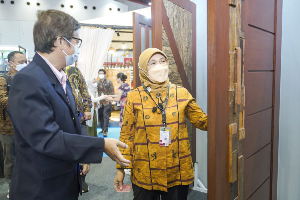 Kemenperin Dorong Pelaku IKM Furnitur Tembus Pasar Ekspor di Pameran JIFFINA 2023