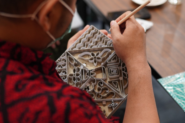Kemenperin dan YBI Perkuat Daya Saing IKM Batik Lewat Efisiensi Produksi
